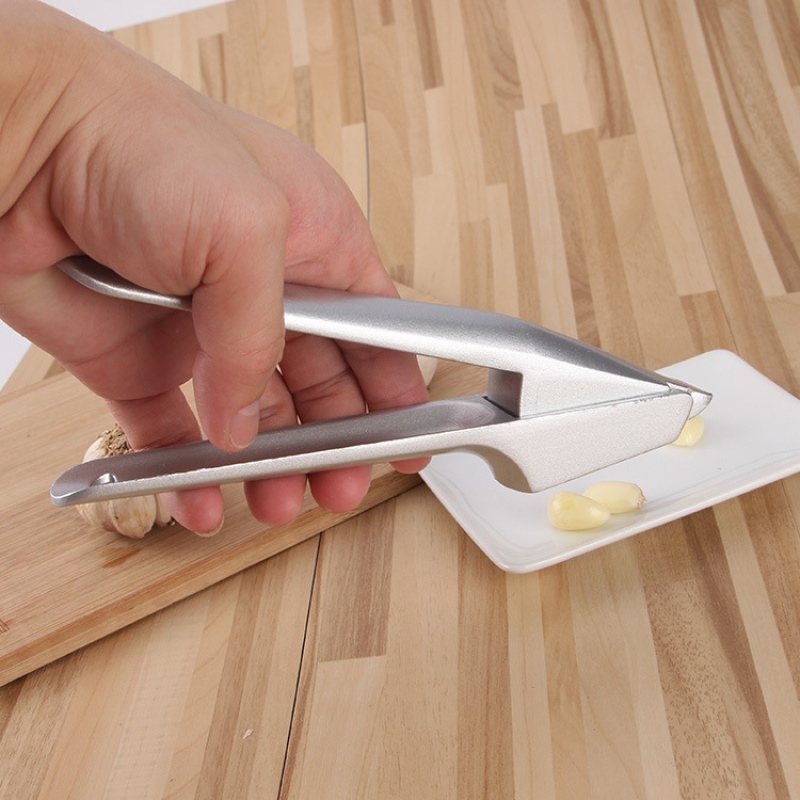 Household Solid Garlic Press Manual Garlic Paste Maker Pestle Detachable Cleaning Kitchen Small